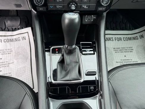 Used 2023 Jeep Compass Latitude AWD/4WD image 33