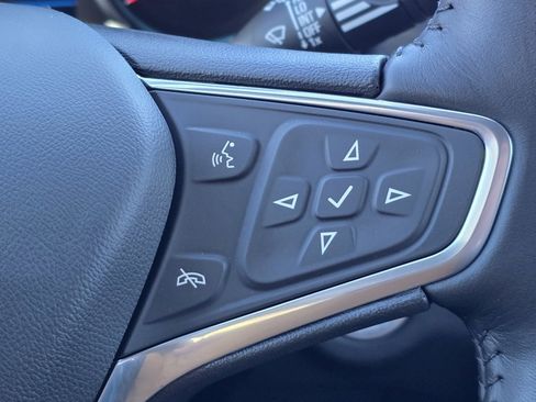 Used 2022 Chevrolet Equinox LT image 32