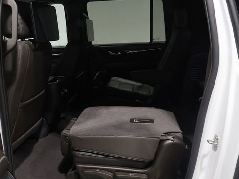 Used 2024 GMC Yukon XL Denali w/ Denali Reserve Package image 19