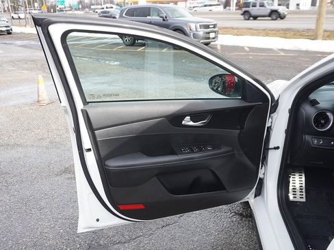 Used 2023 Kia Forte GT-Line image 22