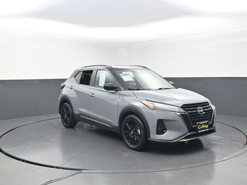 Used 2023 Nissan Kicks SR FWD image 10