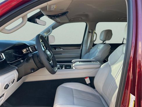 Used 2023 Jeep Wagoneer Series III w/ Preferred Equipment Group image 25