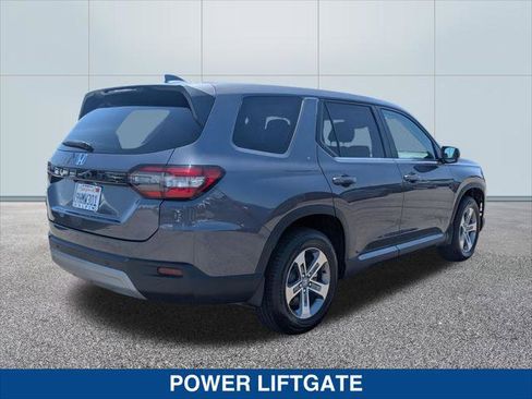 Used 2023 Honda Pilot EX-L image 5