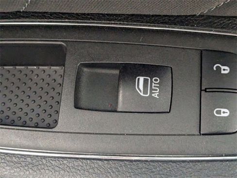 Certified 2023 Dodge Charger SXT image 33