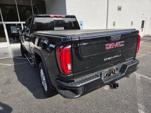 Used 2020 GMC Sierra 2500 Denali w/ Denali Ultimate Package AWD/4WD image 10
