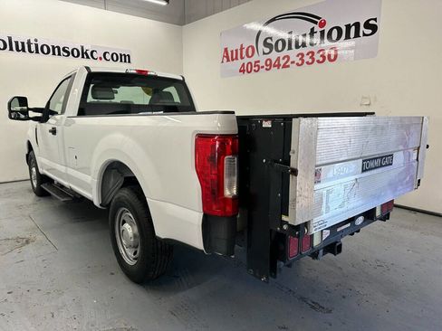 Used 2019 Ford F250 XL w/ Power Equipment Group image 5