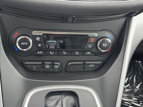 Used 2016 Ford C-MAX SE w/ Equipment Group 201A image 31