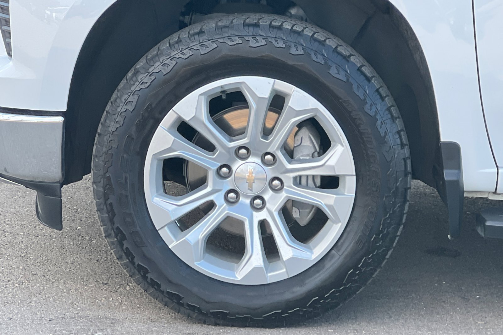 Used 2023 Chevrolet Silverado 1500 LTZ w/ Technology Package AWD/4WD image 27