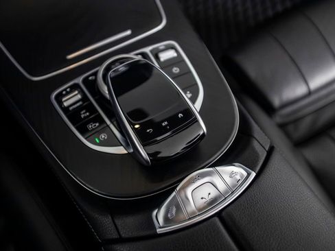 Used 2022 Mercedes-Benz E 450 Cabriolet image 33