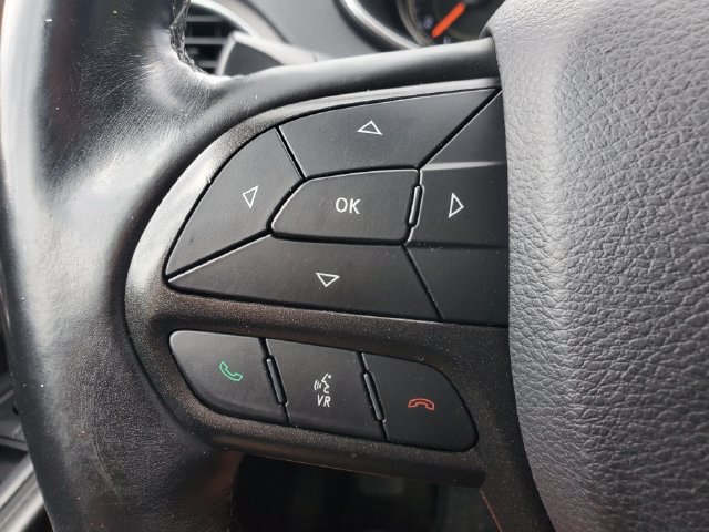Used 2019 Jeep Cherokee Trailhawk AWD/4WD image 24