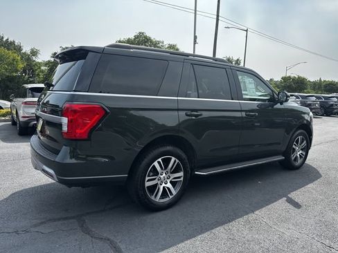Certified 2023 Ford Expedition XLT AWD/4WD image 5