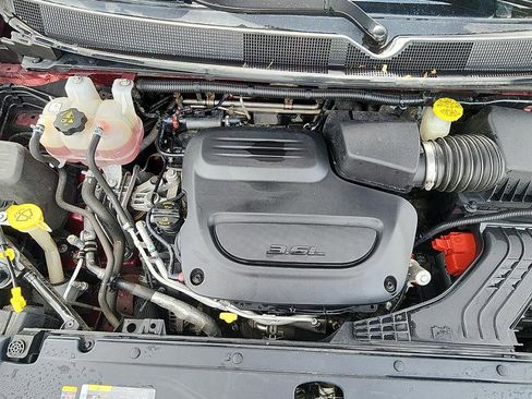 Used 2023 Chrysler Voyager LX FWD image 25