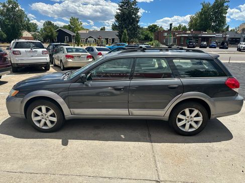 Used 2009 Subaru Outback 2.5i AWD/4WD image 8
