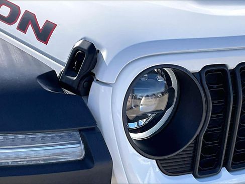 Used 2024 Jeep Wrangler Unlimited Rubicon image 26