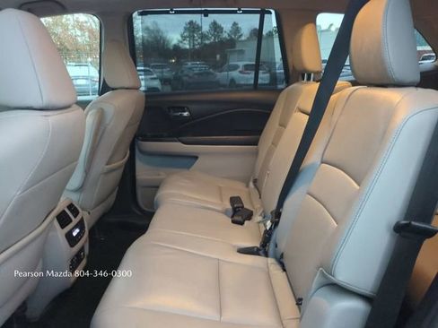 Used 2018 Honda Pilot Touring image 15