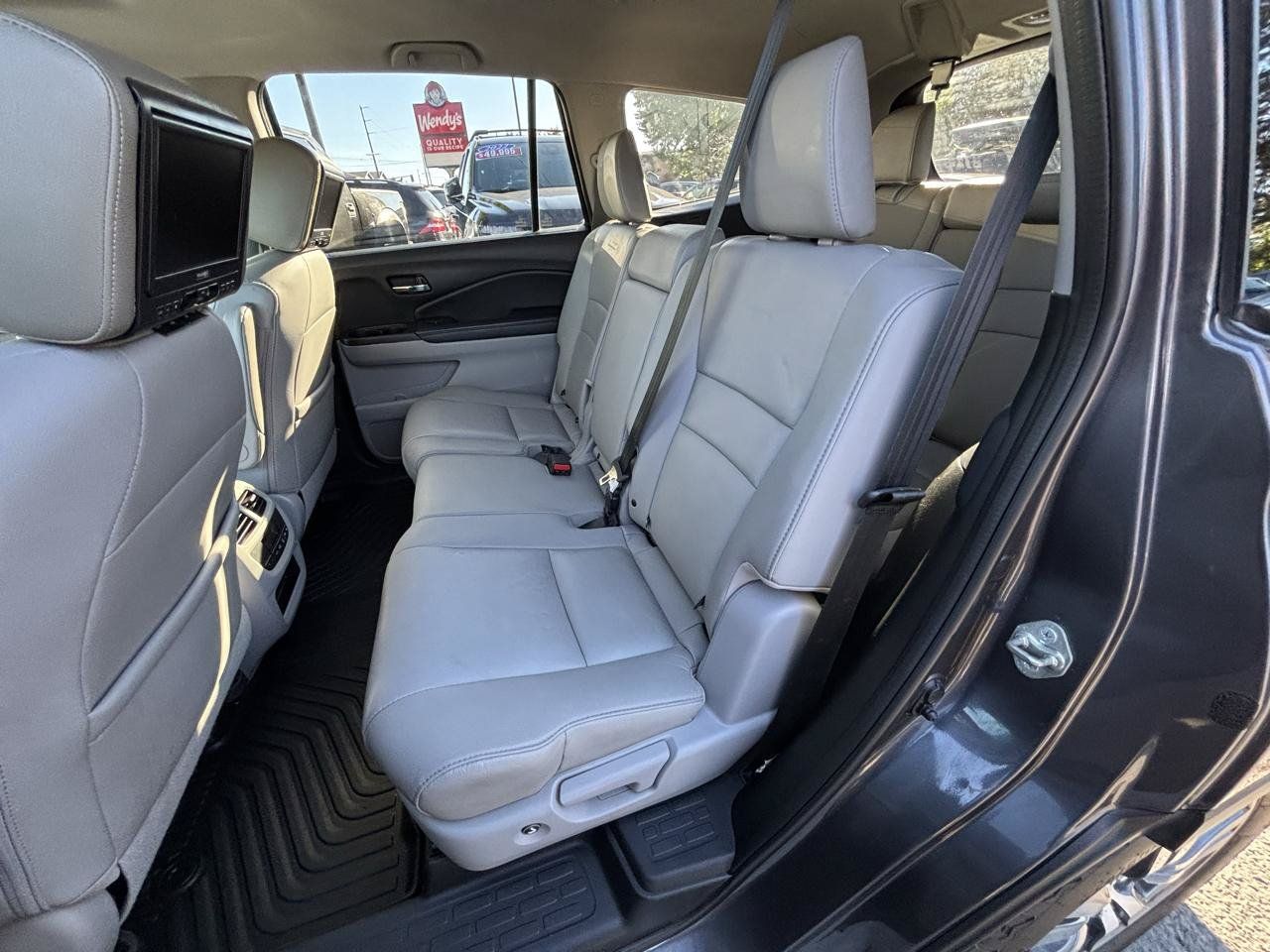 Used 2017 Honda Pilot EX-L image 11