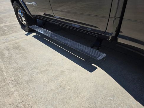 Used 2021 RAM 3500 Limited image 21