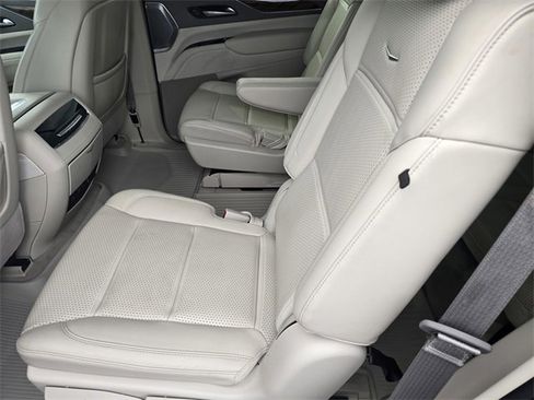 Used 2023 Cadillac Escalade Sport Platinum image 12