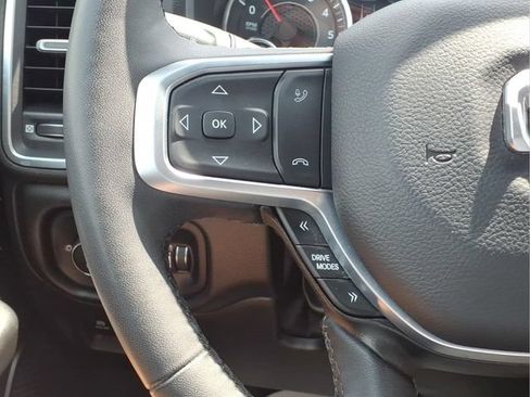 Used 2025 RAM 1500 Big Horn AWD/4WD image 13