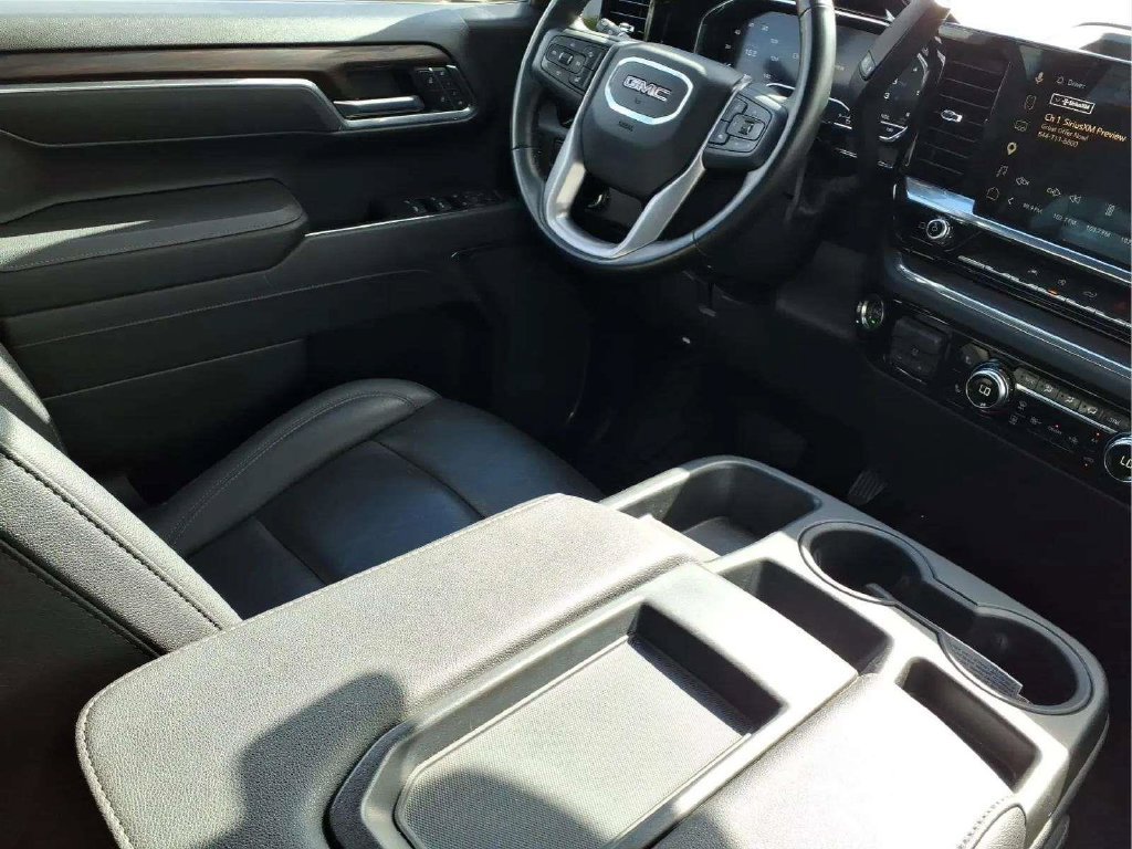 Used 2025 GMC Sierra 1500 SLT RWD image 19