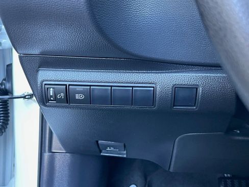 Used 2020 Toyota Corolla LE w/ Carpet Mat Package (TMS) image 37