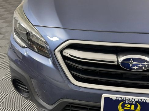 Used 2018 Subaru Outback 2.5i AWD/4WD image 4