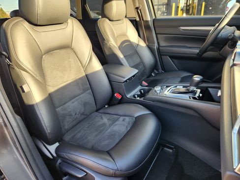 Used 2019 MAZDA CX-5 Touring image 14