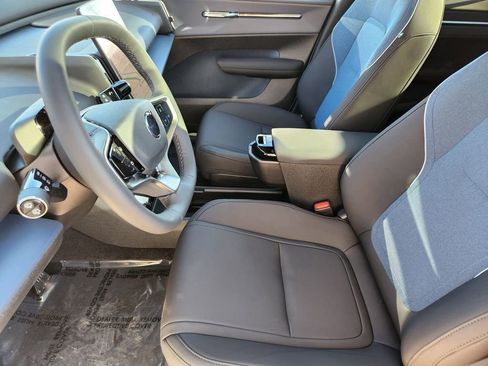 New 2025 Volvo EX30 Ultra w/ Protection Package Premier image 3