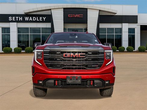 Used 2023 GMC Sierra 1500 AT4 w/ AT4 Preferred Package image 2