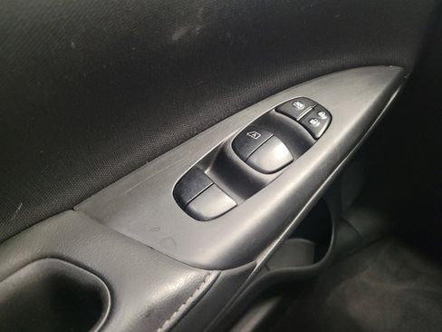 Used 2018 Nissan Sentra S FWD image 27