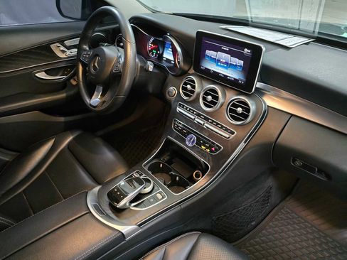Certified 2016 Mercedes-Benz C 300 4MATIC Sedan image 10