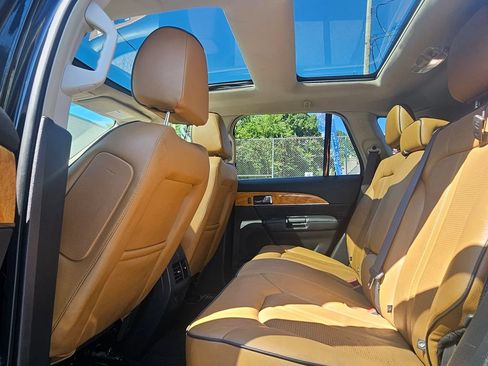 Used 2014 Lincoln MKX AWD w/ Equipment Group 102A image 23