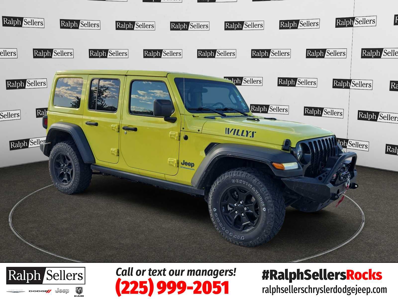 Used 2023 Jeep Wrangler Unlimited w/ Cold Weather Group AWD/4WD image 1