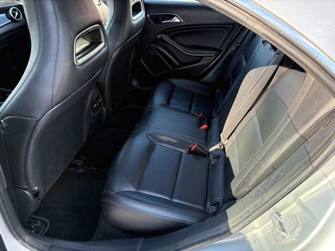 Used 2014 Mercedes-Benz CLA 250 image 13