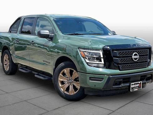Certified 2024 Nissan Titan SV w/ SV Bronze Edition Package RWD image 3