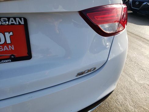 Used 2015 Chrysler 200 Limited w/ Convenience Group image 9
