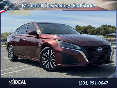 Used 2023 Nissan Altima 2.5 SV