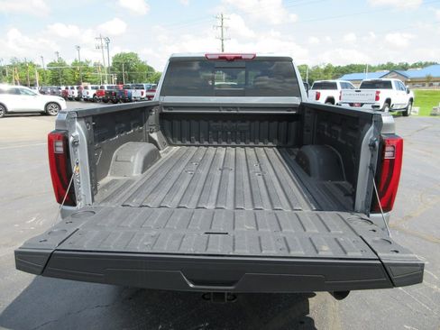Certified 2026 GMC Sierra 3500 Denali Ultimate AWD/4WD image 8