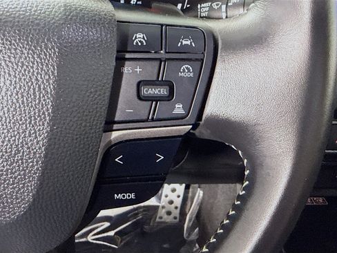 Used 2025 Toyota Camry SE FWD image 15