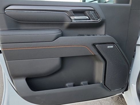 New 2026 GMC Sierra 2500 AT4 image 17