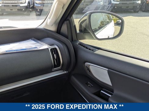 New 2025 Ford Expedition Max Active image 22