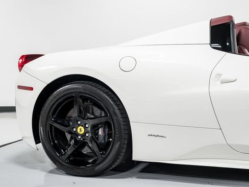 Used 2014 Ferrari 458 Spider RWD image 47