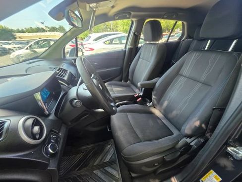 Used 2016 Chevrolet Trax LT FWD image 14