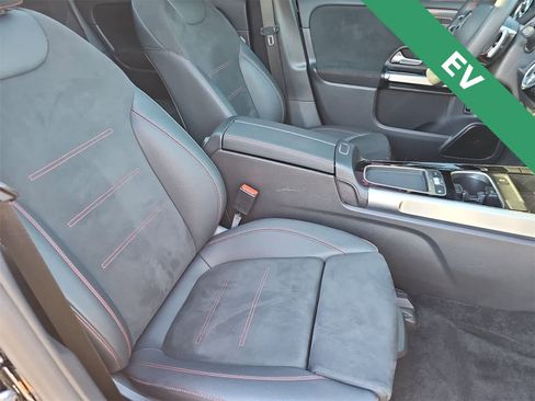 Used 2024 Mercedes-Benz EQB 250+ image 18