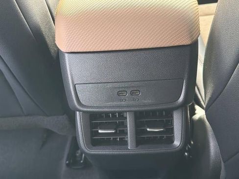 Used 2026 Chevrolet Equinox ACTIV FWD image 23