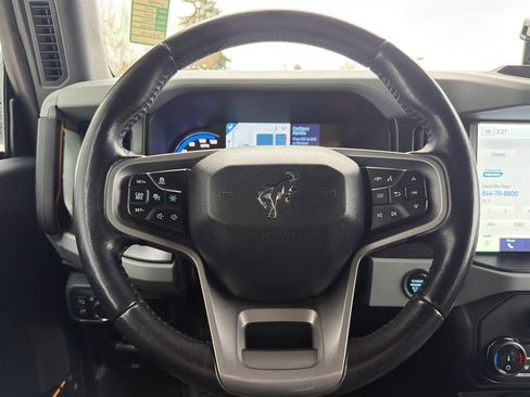 Used 2022 Ford Bronco Badlands image 24