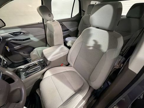 Used 2020 Chevrolet Traverse LT FWD image 18