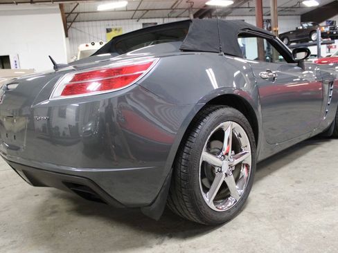 Used 2009 Saturn Sky Red Line RWD image 6