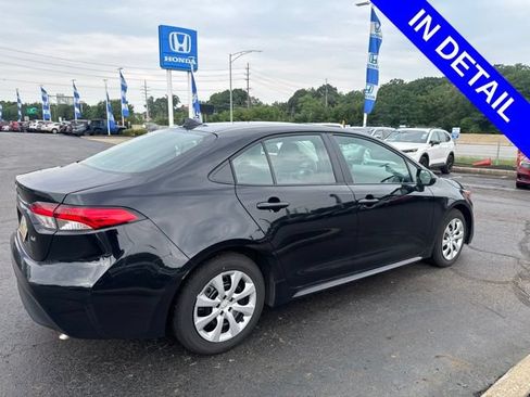 Used 2026 Toyota Corolla LE FWD image 5