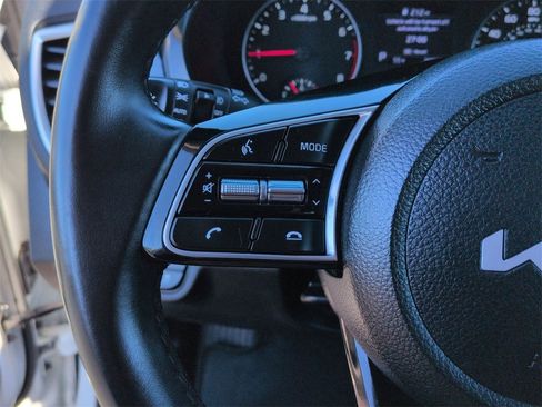 Used 2023 Kia Seltos S w/ Navigation Package image 17